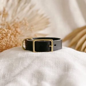 Zwarte halsband plantaardig gelooid leer